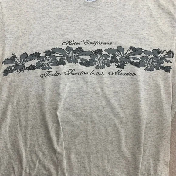 Hotel California Todos Santos Mexico T-Shirt Mens L Grey Floral Graphic Thrashed - Picture 2 of 12
